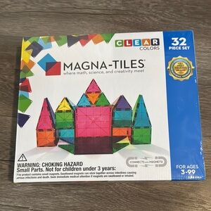 Magna-Tiles Clear Colors 32-Piece Set Magnetic Tiles